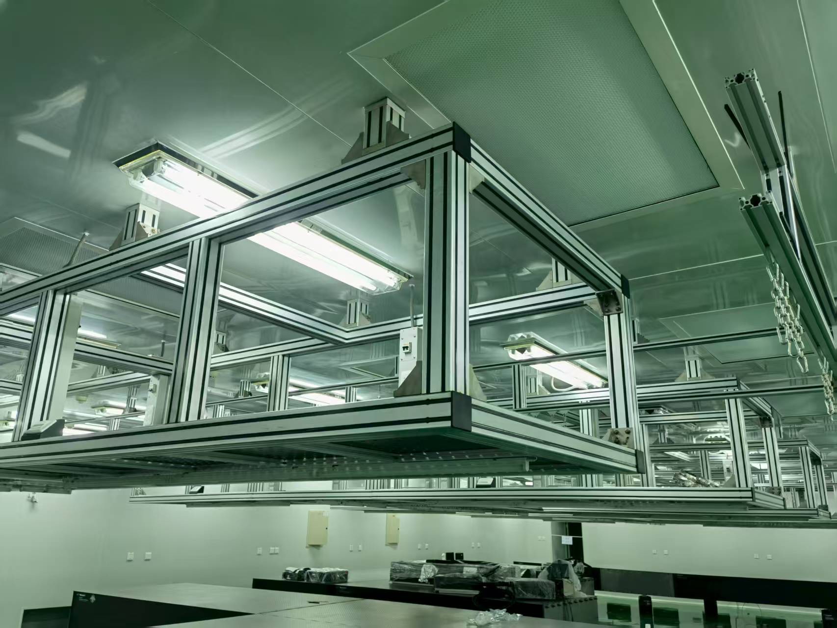 Cleanroom ceiling infrastructure